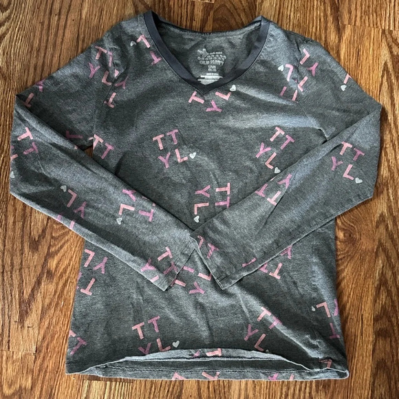 bundle of 4 girls Old Navy shirts - Picture 9 of 10